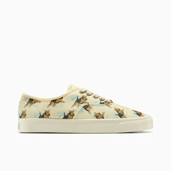 Converse-Naut_0007_Ebene 1.jpg