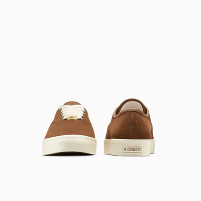 Converse-Naut-Braun_0000_Ebene 6.jpg