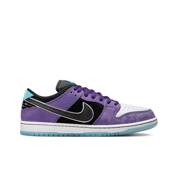 Nike SB Dunk Low Pro x Hayley Wilson Black and Court Purple_0005_Ebene 1.jpg