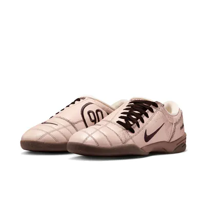 Nike_Total_90_Premium-pink_0001_Ebene_9.jpg?ex=6853ee6d&is=68529ced&hm=cff8e07cfa0e261740bedf165fb38a4cf1fab98d6d65739b628d7cbd92db3a36&