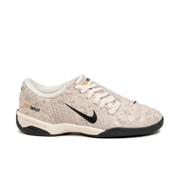 NIKE_WMNS_TOTAL_90_SEivory-snkr_0002_Ebene_2.jpg?ex=68542f2d&is=6852ddad&hm=fce2012168e7b19da7d19b2a7a9b3e4c876653bf3e3e665868946ef744ef0a16&