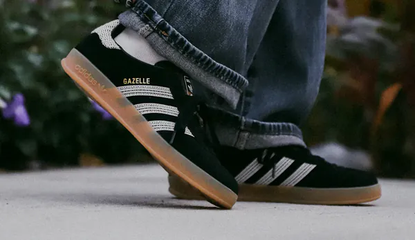 adidas Gazelle Indoor Core Black Wonder White menu2 snkr.png