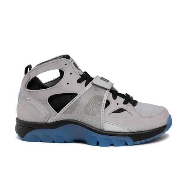 NIKE-AIR-TRAINER-HUARACHE-snkr.jpg?ex=685d3150&is=685bdfd0&hm=4922990b17d24d1fca8bddfa888fed8972d2859a6fffbbd4c25644a126cf2ddc&