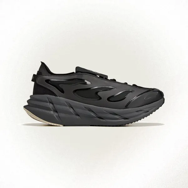 adidas_By_Stella_McCartney_Adistar_Schwarz_JR3290_HM4_hover.jpg