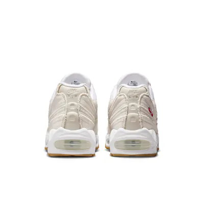 air-max%C2%A095%C2%A0x-levi-s%C2%AE-white-and-ecru-hm4743-100-%C2%A0%E2%80%93-erscheinungsdatum.png