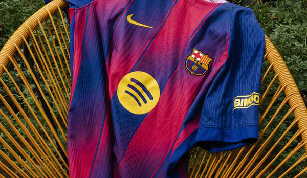fc barca jersey menu2 snkr.png