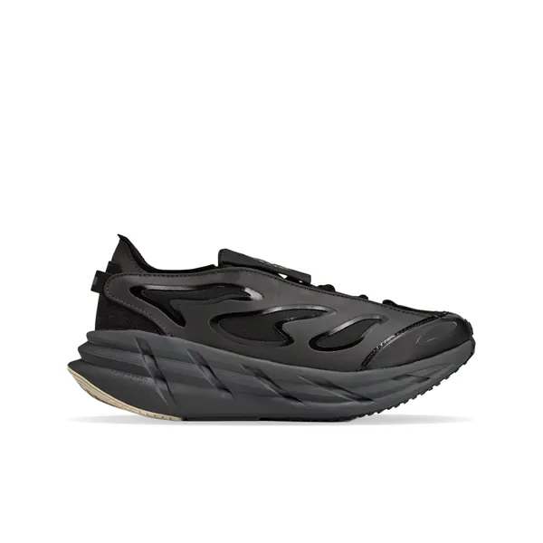 adidas By Stella McCartney Adistar_0002_SCHATTEN (BEI SNEAKERN OHNE SCHATTEN UNTEN).jpg