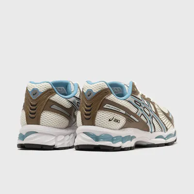 asicsGEL-KAYANO_12.1_BSTN_10th_Anniversary_Exclusive_snkr_0000_Ebene_4.jpg?ex=686d3d78&is=686bebf8&hm=41af1b38ae0b2c265094100a2496641544173339963ecd4c8dd7b7ad0957dd02&