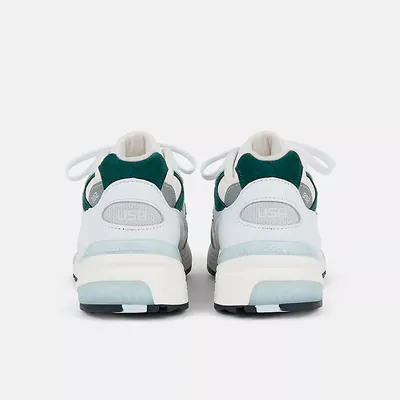 new-balance-992-made-in-usa-marsh-green-u992gb-2.png