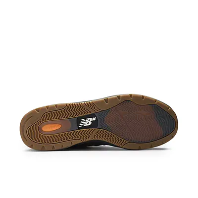 andrew-reynolds-x-new-balance-numeric-933-brown-black-nm933bar-5.png