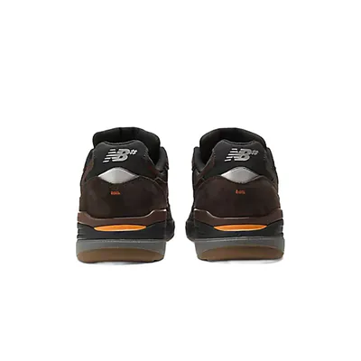 andrew-reynolds-x-new-balance-numeric-933-brown-black-nm933bar-6.png