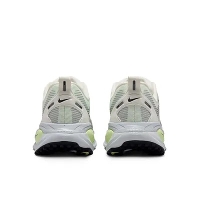 nike-vomero-18-barely-volt-hm6804-107-5.png