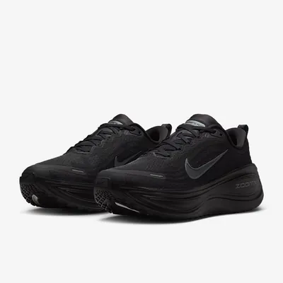 nike-vomero-plus-triple-black-hv8150-003-5.png
