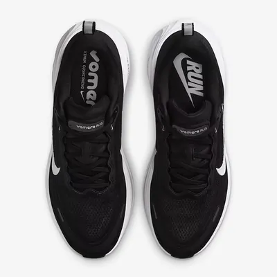 nike-vomero-plus-black-white-hv8150-002-2.png