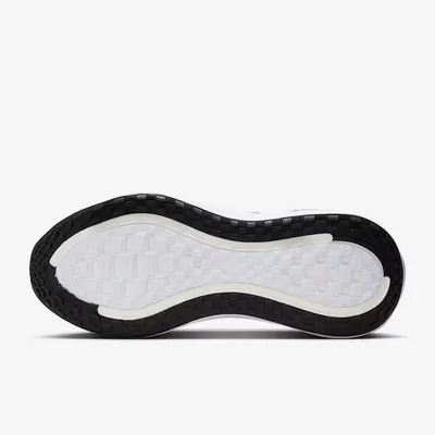 nike-vomero-plus-black-white-hv8150-002-4.png