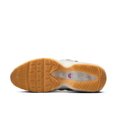 nike-sb-x-air-max-95-cactus-flower-hf7545-100-5.png