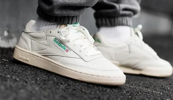 reebok club c 85 vintage chalk paper white menu2 snkr.png