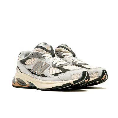 new-balance-2010-cream-grey-u2010tto-3.png