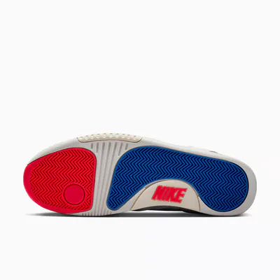 nike-air-tech-challenge-2-pixel-court-fz9033-102-3.png
