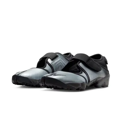 nike-air-rift-metallic-silver-black-ih3656-095-3.png