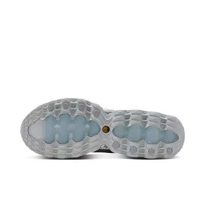 nike-air-max-dn8-pure-platinum-ib6184-002-4.png