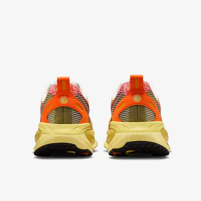 nike-vomero-18-se-multi-color-ih3576-999-5.png