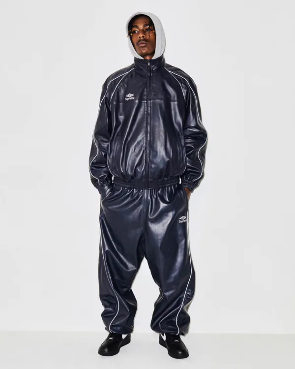 Supreme Fall_Winter 2025769acab197af10a375f1933768a0a5399eb35335-1638x2048.jpeg