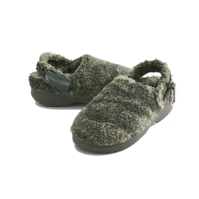 hollister-x-crocs-classic-unfurgettable-clog-211776-3.png