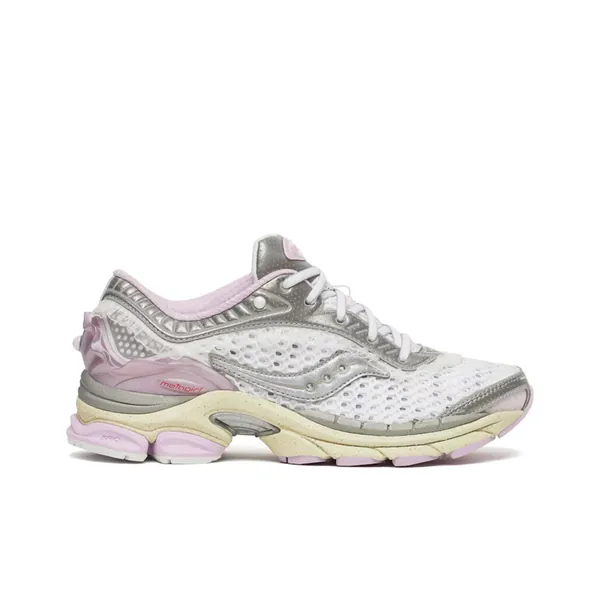 metagirl-x-saucony-progrid-paramount-daughter-of-the-moon-s61021-1-1.png