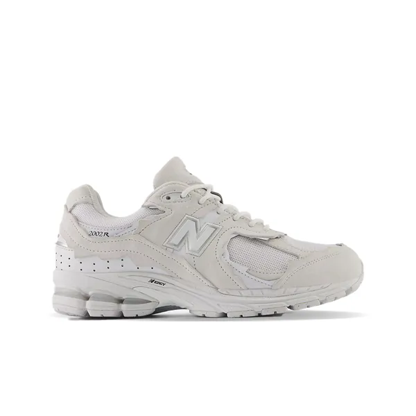 new-balance-2002dx-protection-pack-white-u2002dxa-1.png
