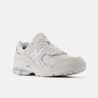 new-balance-2002dx-protection-pack-white-u2002dxa-2.png