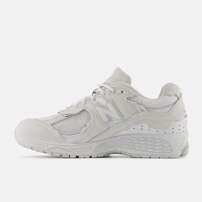 new-balance-2002dx-protection-pack-white-u2002dxa-3.png