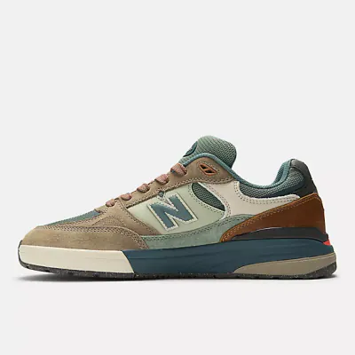 andrew-reynolds-x-new-balance-933-mushroom-new-spruce-nm933ori-2.png