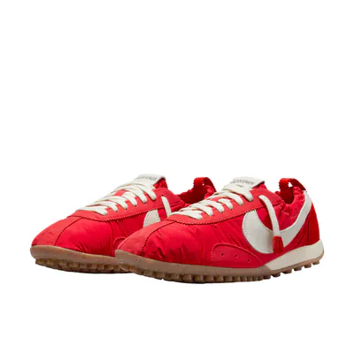 nike-moon-shoe-x-jacquemus-university-red-hv8547-600-3.png