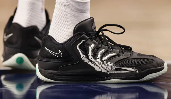 Nike KD 18 Slim Reaper menu2 snkr.png