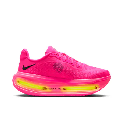 nike-vomero-premium-digital-pink-hm5973-603-2.png