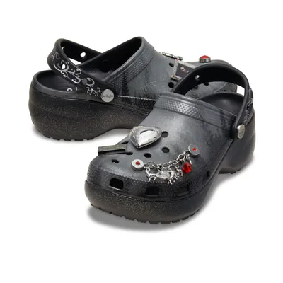 the-twilight-saga-x-crocs-classic-platform-clog-212239-3.png