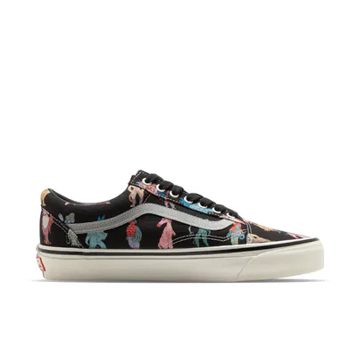 undercover-x-vans-old-skool-monster-black-vn000vanbla1-2.png