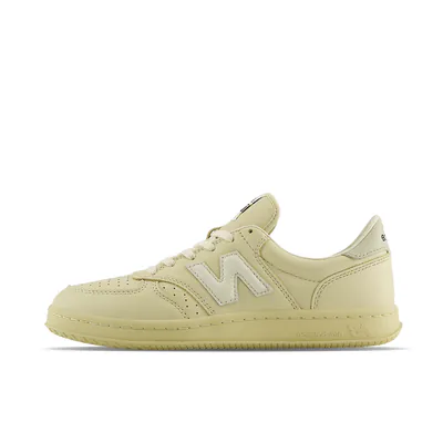 auralee-x-new-balance-t500-asparagus-green-ct500al-2.png