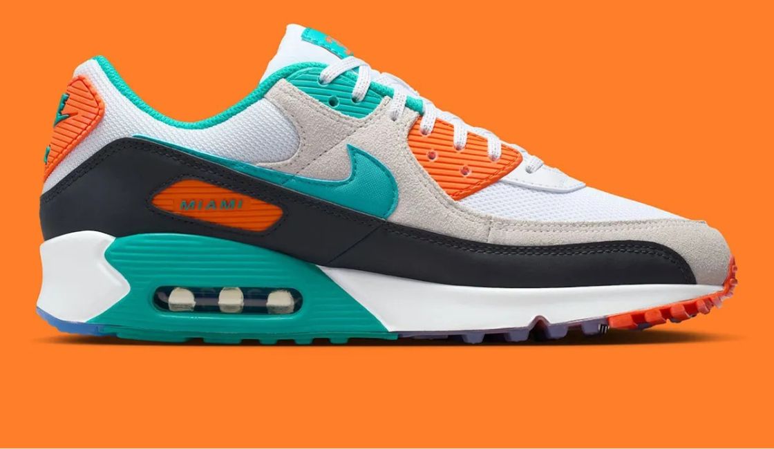 Touchdown: NFL x Nike Air Max 90 „Rivalry Pack“