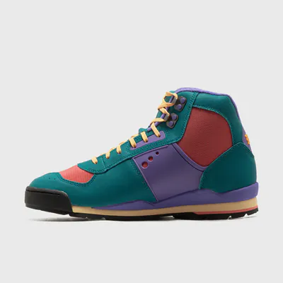 nike-baltoro-bright-spruce-fruit-punch-ih4450-300-2.png