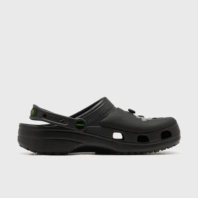 xbox-x-crocs-classic-clog-211439-001-2.png
