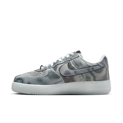 kobe-bryant-x-nike-air-force-1-low-lenticular-ii3925-400-3.png