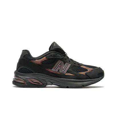 new-balance-2010-black-ice-u2010etb-1.png