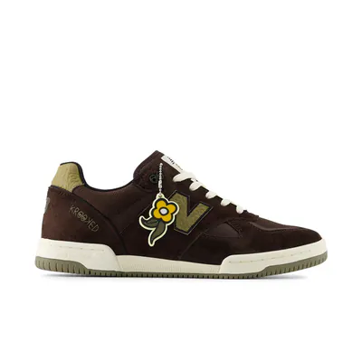 tom-knox-x-new-balance-numeric-600-chocolate-nm600kkd-1.png