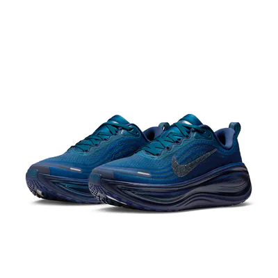 swarovski-x-nike-vomero-plus-blue-force-im7389-499-2.png