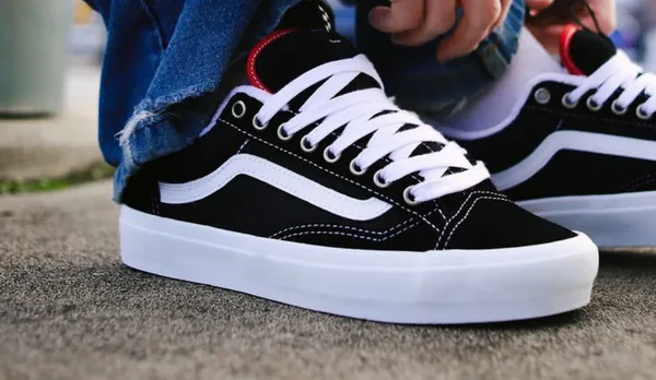 Vans Skate Old Skool 36 Black White menu2 snkr.png