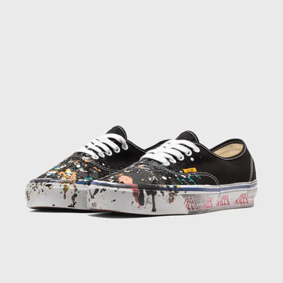 gallery-department-x-vans-authentic-44-vn000eeubla1-2.png