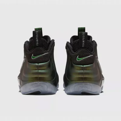 nike-air-foamposite-pro-pine-green-hf0794-300-4.png