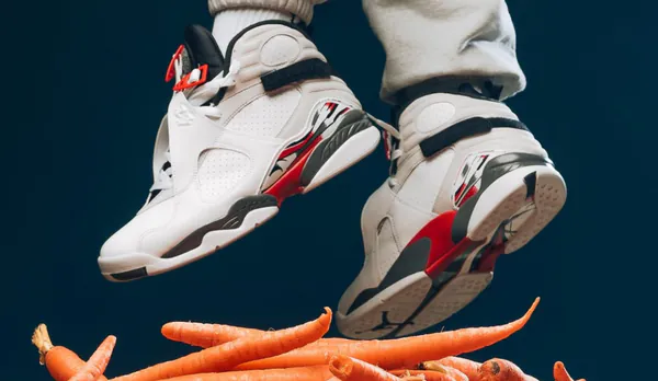 Nike Air Jordan 8 Retro Bugs Bunny menu2 snkr.png